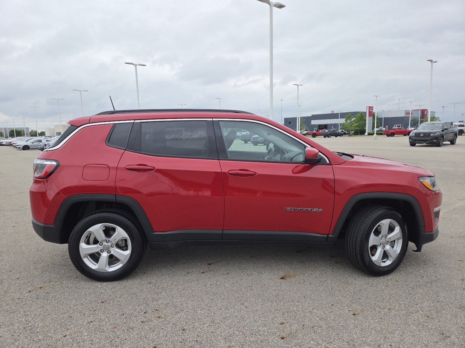 Used 2021 Jeep Compass Latitude w/ Convenience Group AWD/4WD image 18