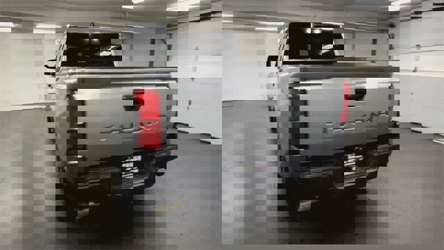 Used 2024 Toyota Tacoma SR image 7