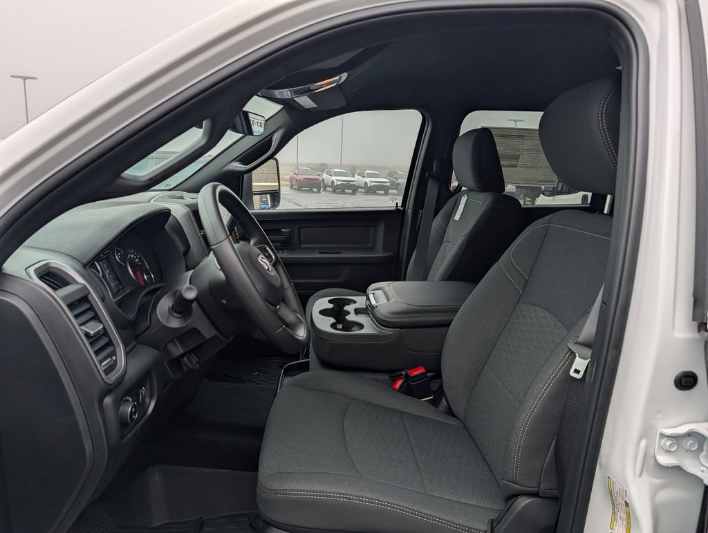 New 2026 RAM 3500 Tradesman AWD/4WD image 5