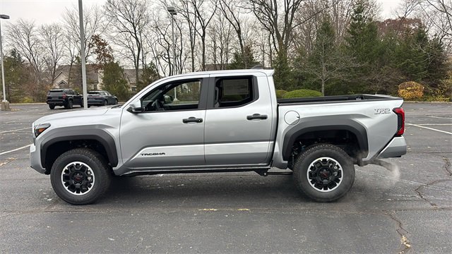 New 2025 Toyota Tacoma TRD Off-Road image 4