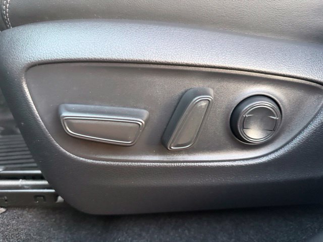 Used 2023 Toyota RAV4 XLE Premium AWD/4WD image 20