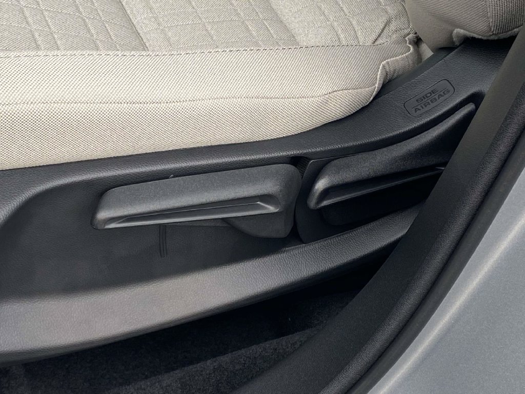 New 2027 Honda HR-V LX image 13