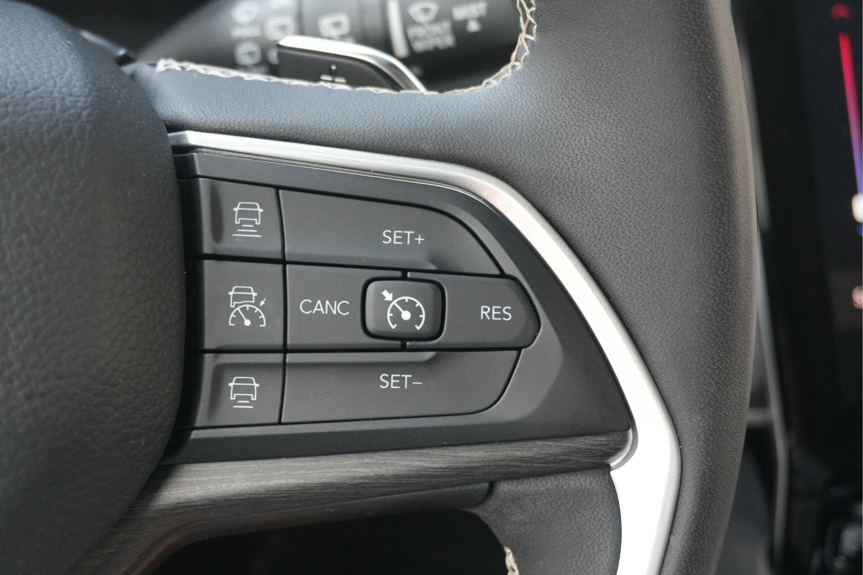 Used 2022 Jeep Grand Cherokee Limited 4xe AWD/4WD image 34