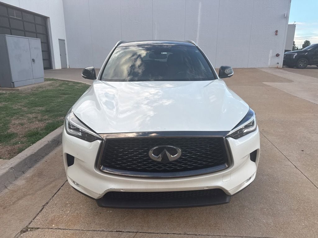 Used 2020 INFINITI QX50 Essential w/ Edition 30 Package FWD image 2