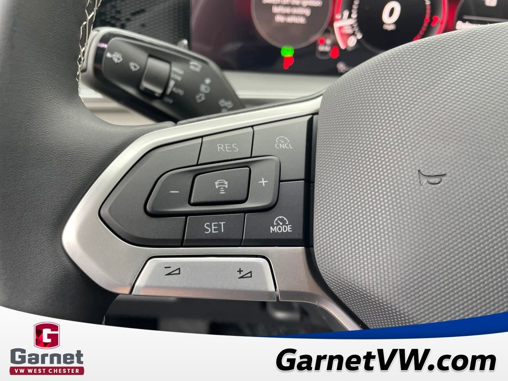 New 2026 Volkswagen Tiguan SE image 32