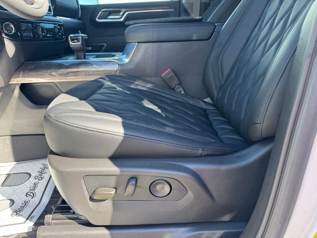 New 2025 Chevrolet Silverado 1500 LTZ image 17