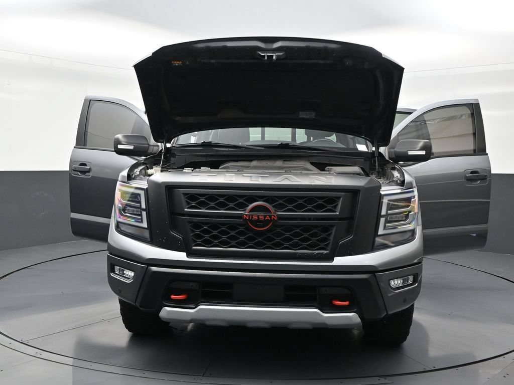 Used 2023 Nissan Titan PRO-4X w/ Pro-4x Convenience Package AWD/4WD image 33