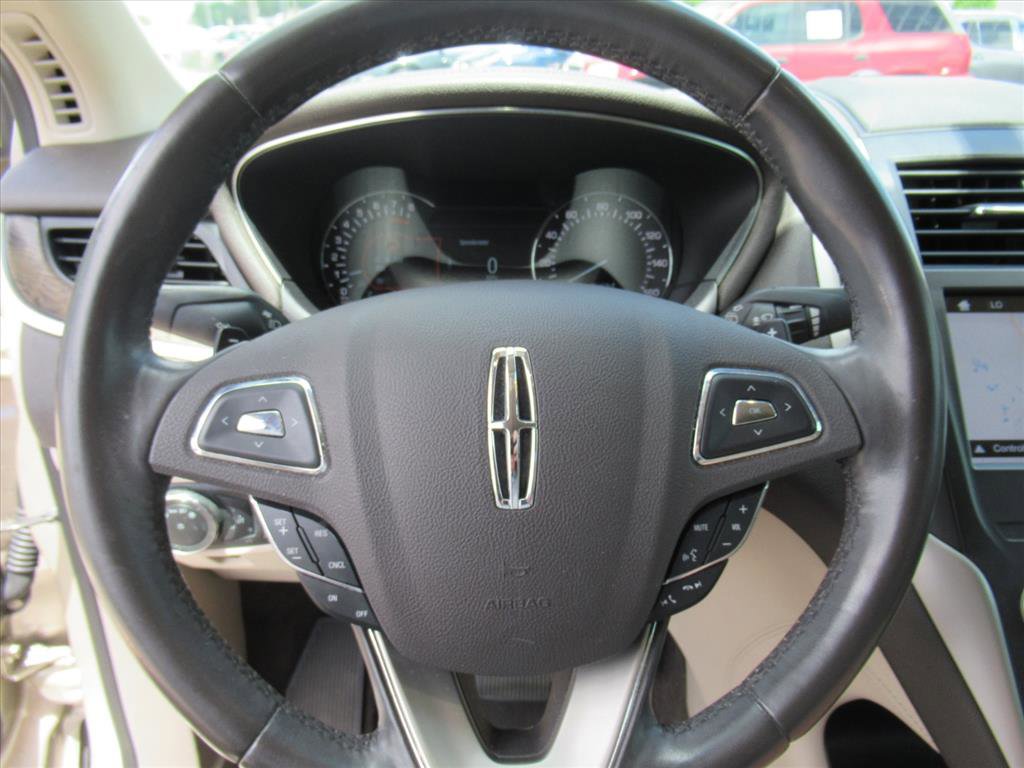Used 2017 Lincoln MKC Reserve FWD image 22