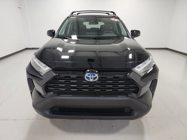 Used 2024 Toyota RAV4 XLE w/ Convenience Package image 8