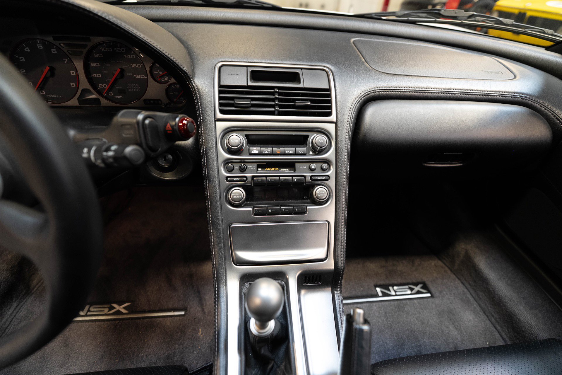 Used 2003 Acura NSX T image 71