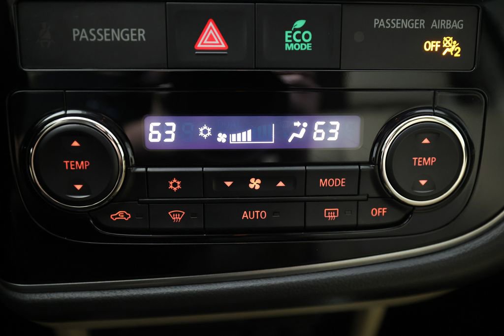 Used 2018 Mitsubishi Outlander SEL FWD image 28