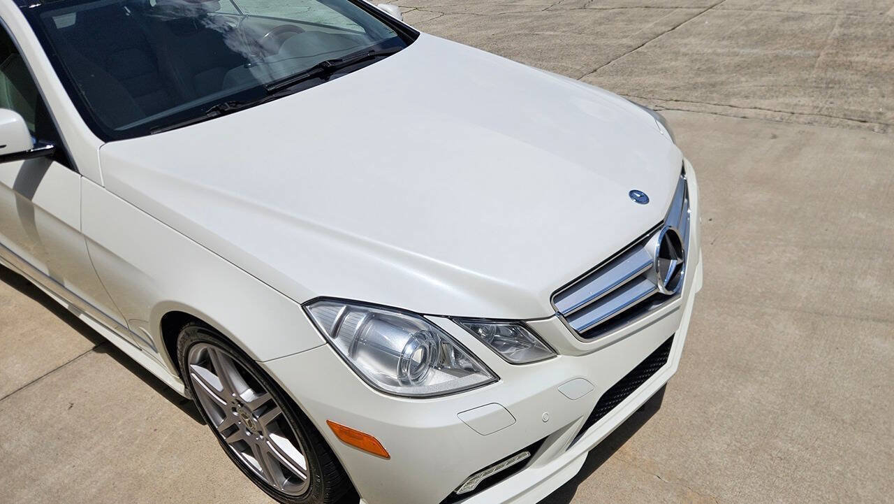 Used 2010 Mercedes-Benz E 550 Coupe image 23