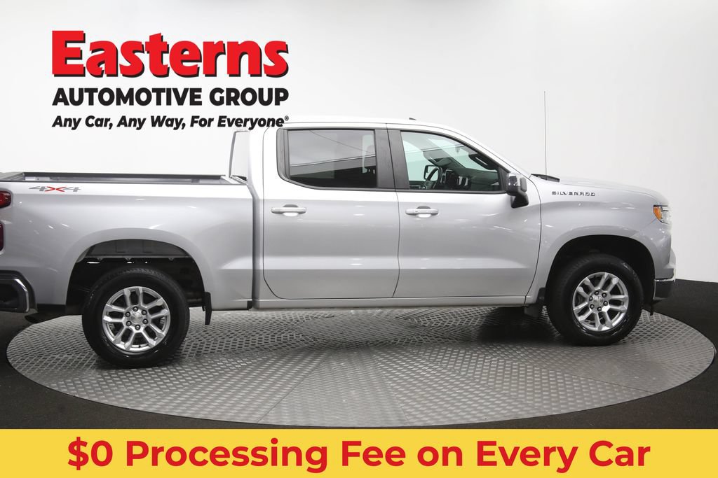 Used 2022 Chevrolet Silverado 1500 LT AWD/4WD image 46