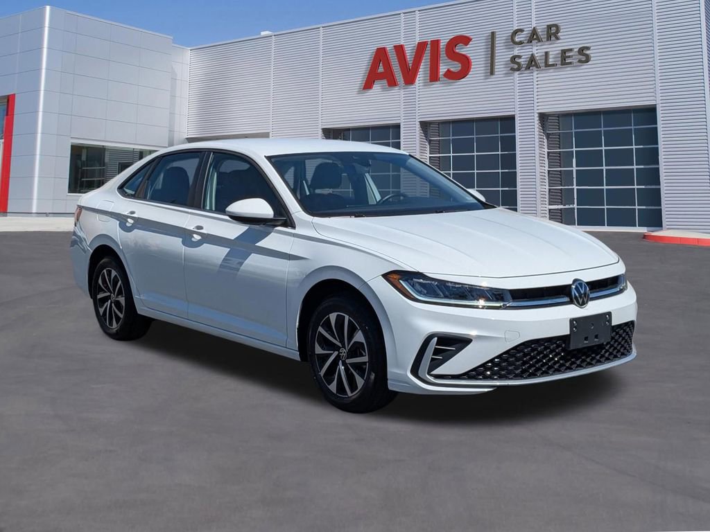 Used 2025 Volkswagen Jetta S image 3