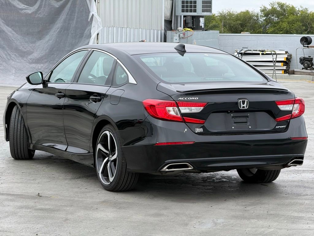 Used 2019 Honda Accord Sport image 2