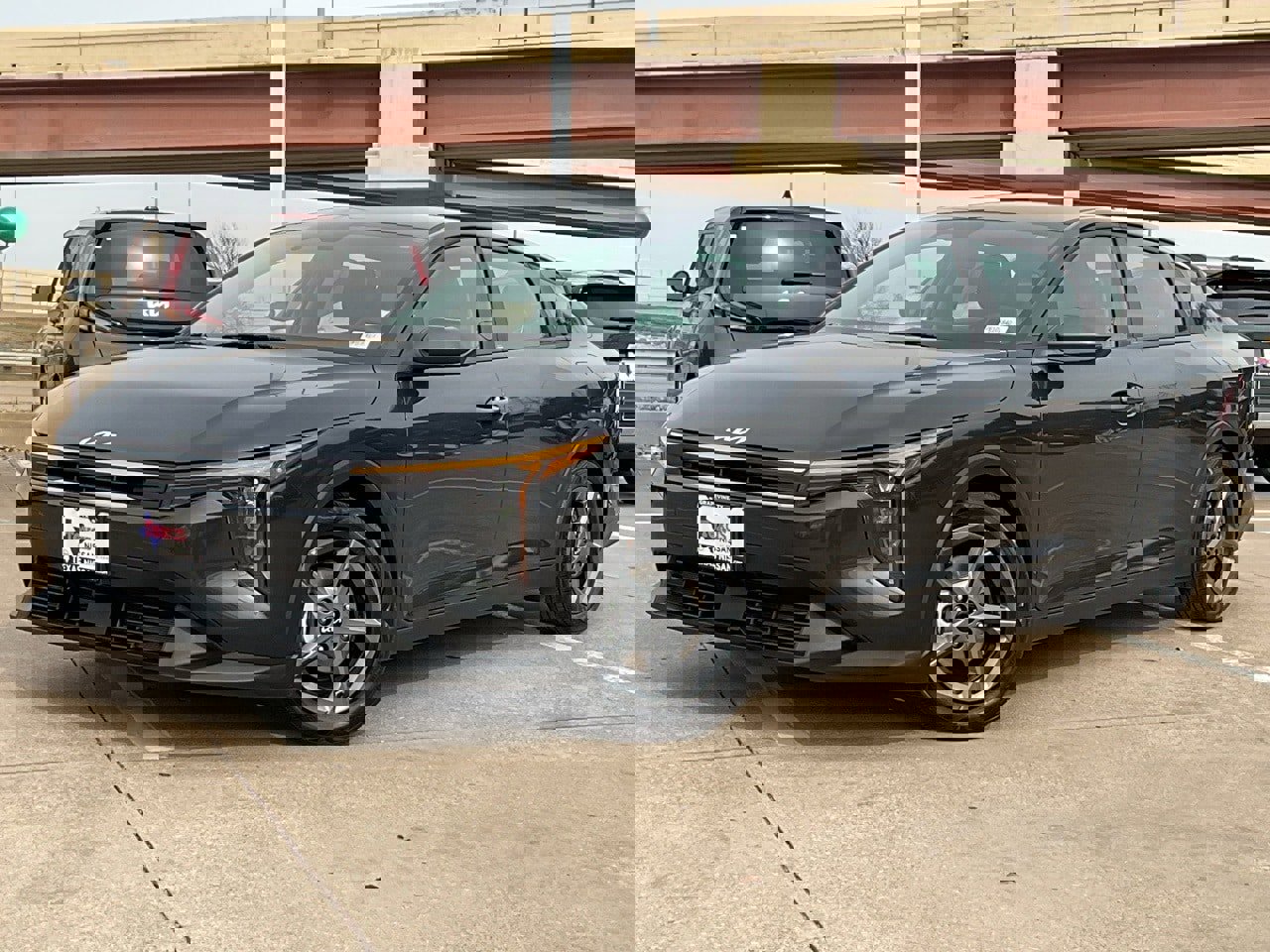 Used 2025 Kia K4 LXS image 2