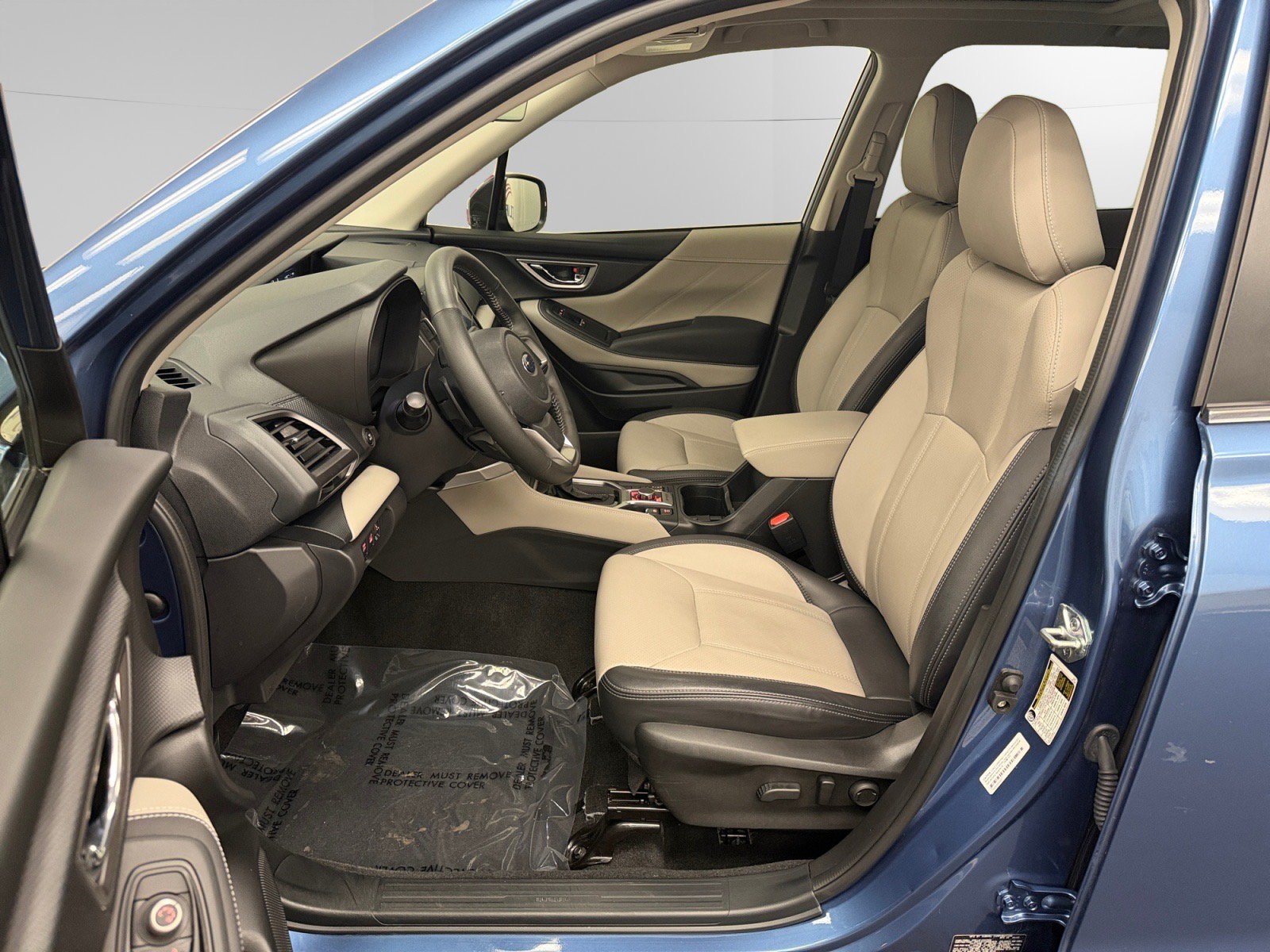 Used 2023 Subaru Forester Limited AWD/4WD image 9
