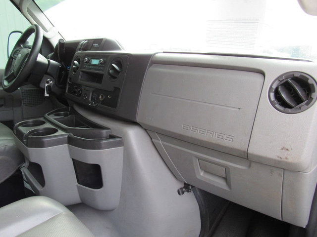 Used 2023 Ford E-450 and Econoline 450 Super Duty w/ Power Windows & Locks Group RWD image 15