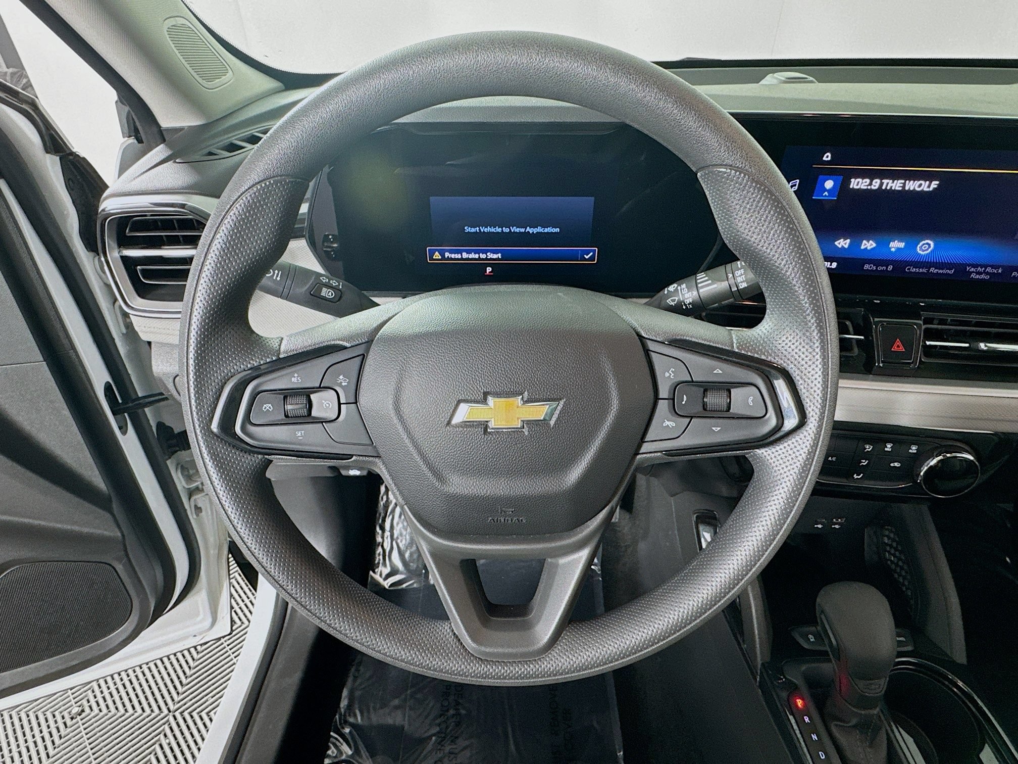 Used 2025 Chevrolet TrailBlazer LT w/ Driver Confidence Package AWD/4WD image 13