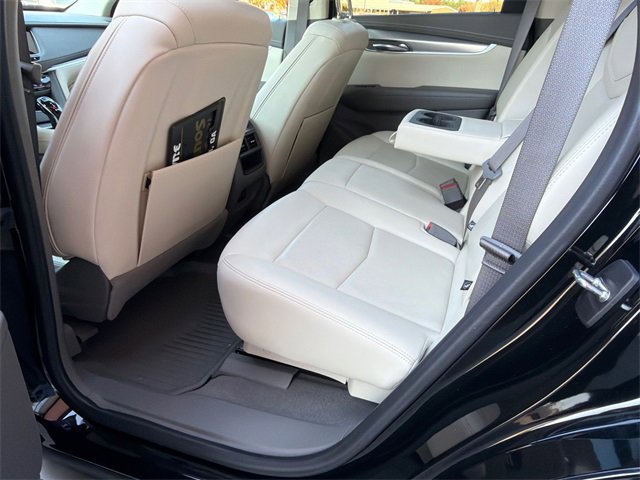 Certified 2022 Cadillac XT5 Premium Luxury image 17