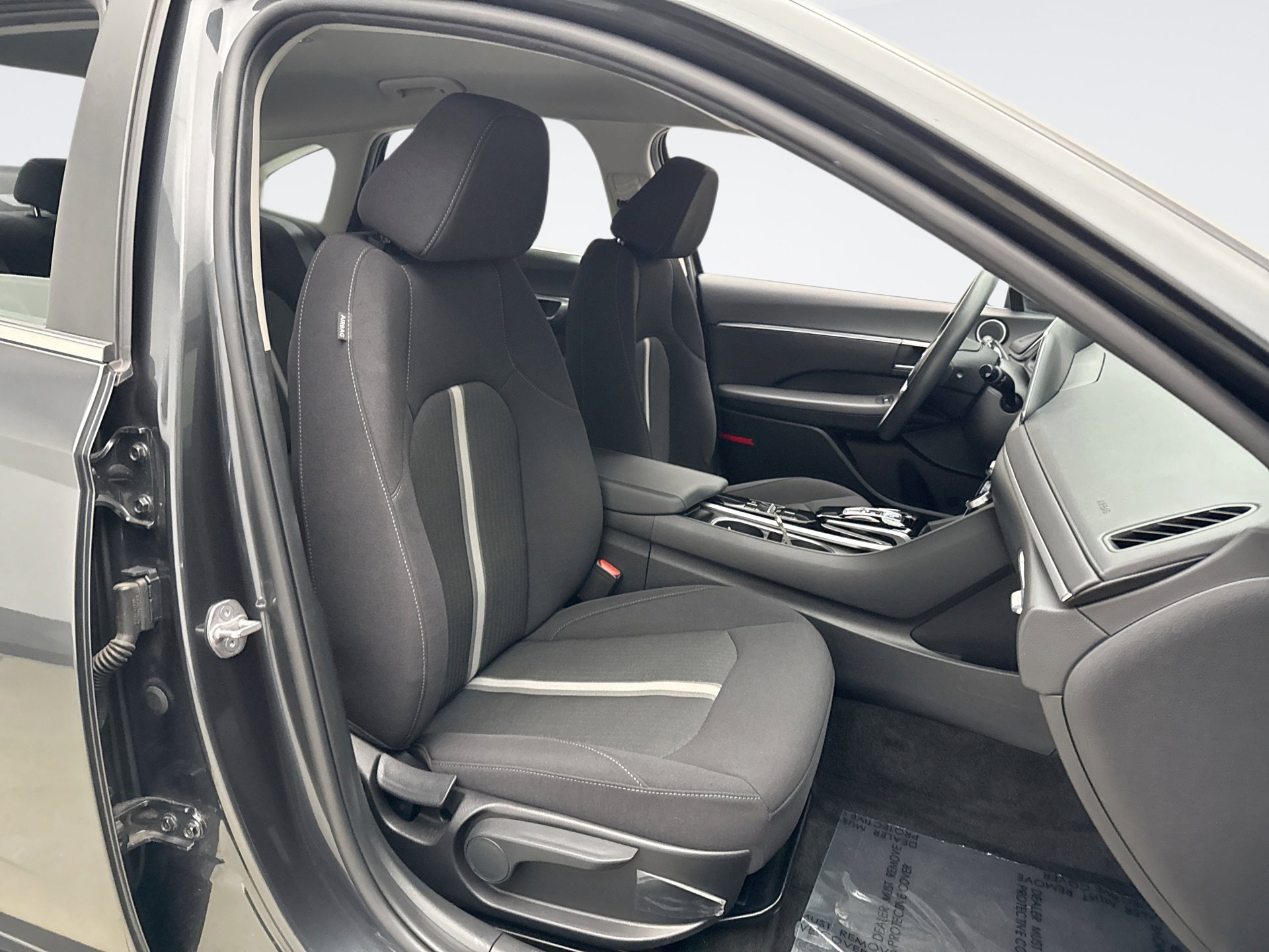 Used 2023 Hyundai Sonata SEL w/ Cargo Package image 17