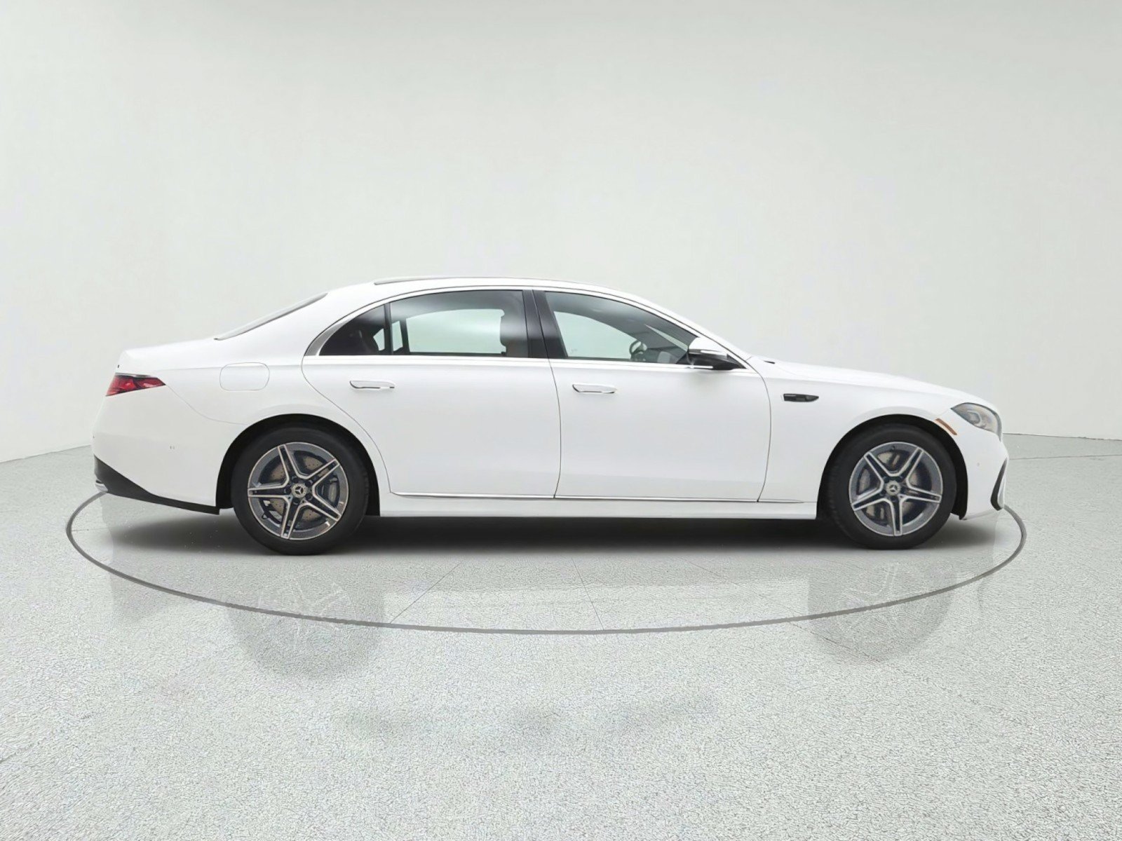 New 2027 Mercedes-Benz S 580 4MATIC Sedan image 4