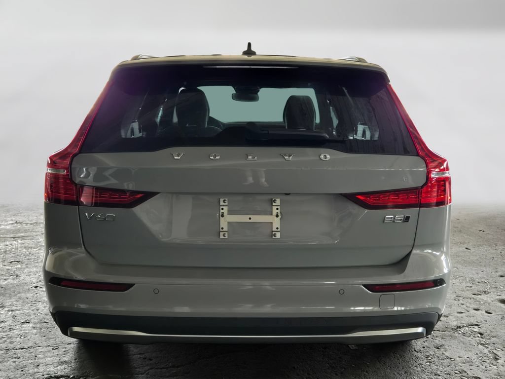 New 2026 Volvo V60 B5 Cross Country Ultra w/ Climate Package AWD/4WD image 4