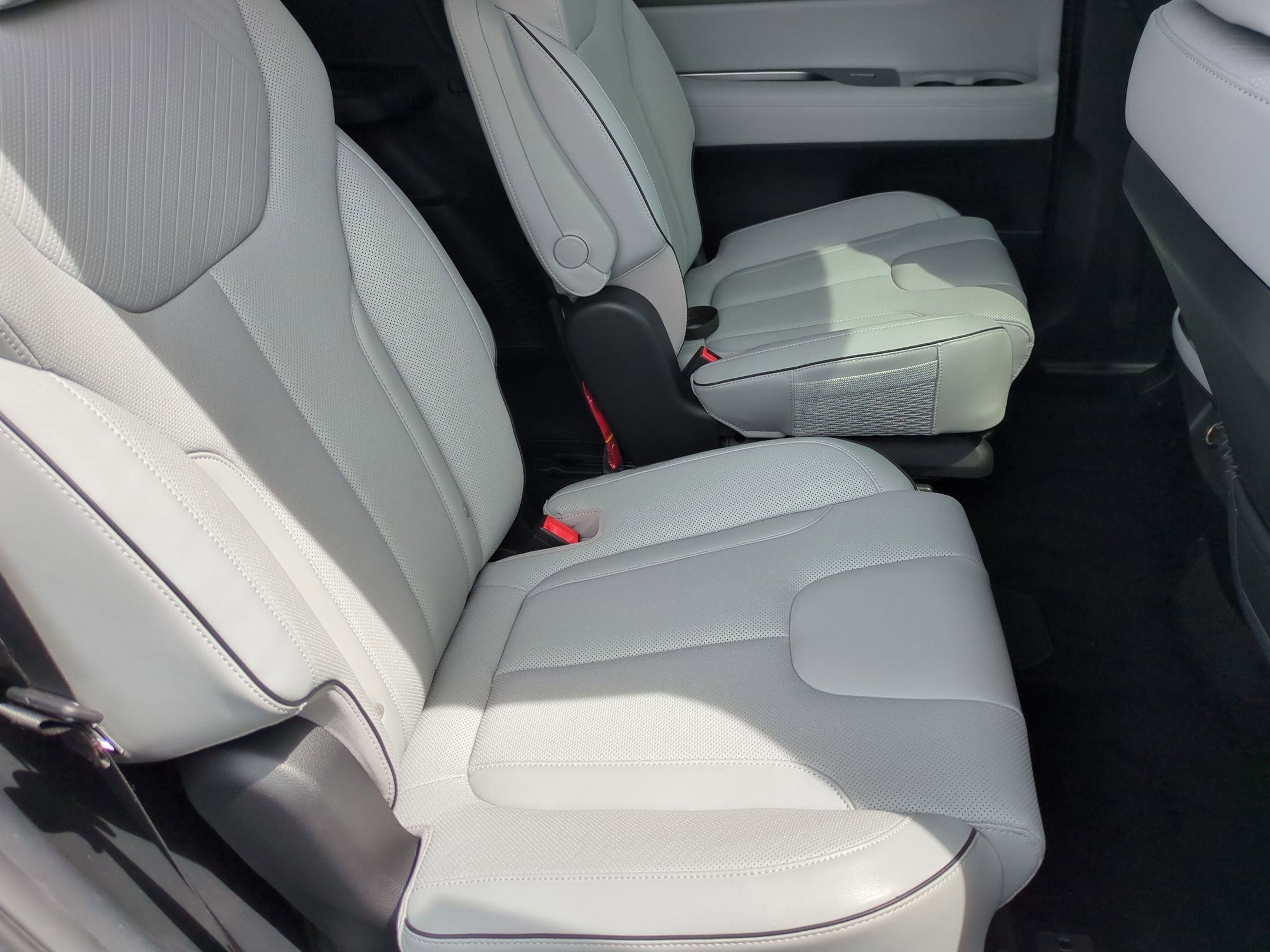 Used 2023 Hyundai Palisade SEL w/ Premium Package image 45