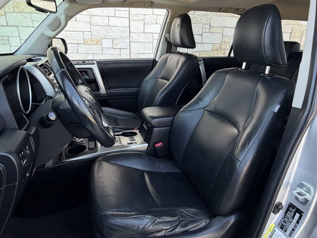 Used 2010 Toyota 4Runner Limited AWD/4WD image 26