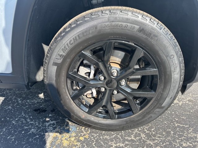 Used 2024 Jeep Grand Cherokee L Laredo image 31