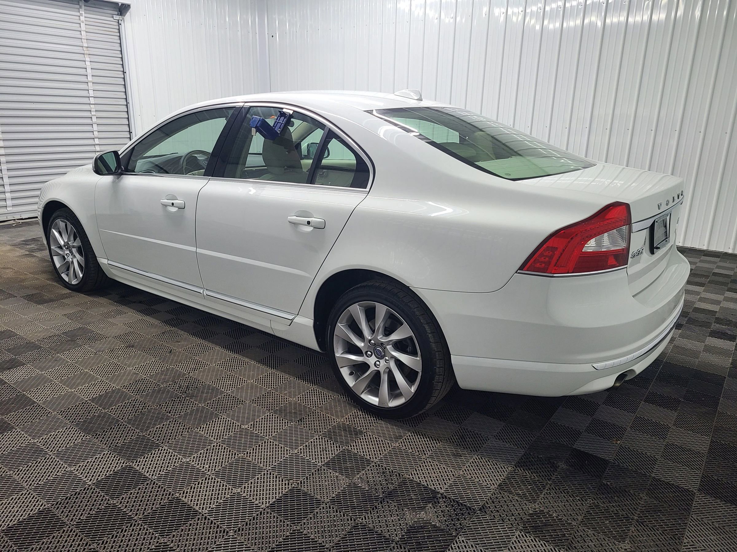 Used 2016 Volvo S80 T5 image 9