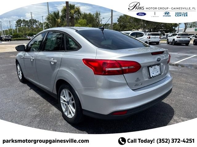 Certified 2017 Ford Focus SE FWD image 10