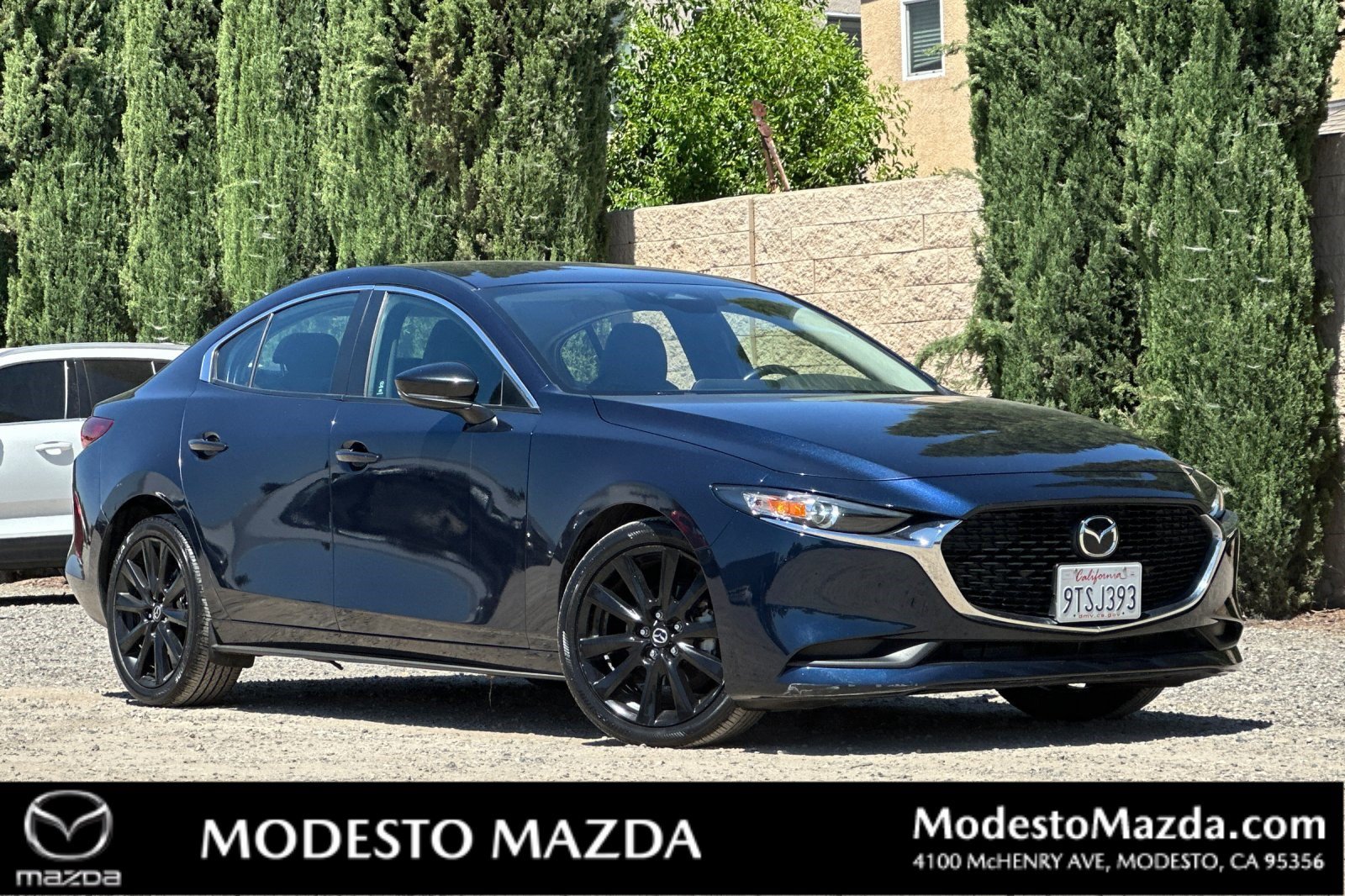 Used 2024 MAZDA MAZDA3 s FWD image 1