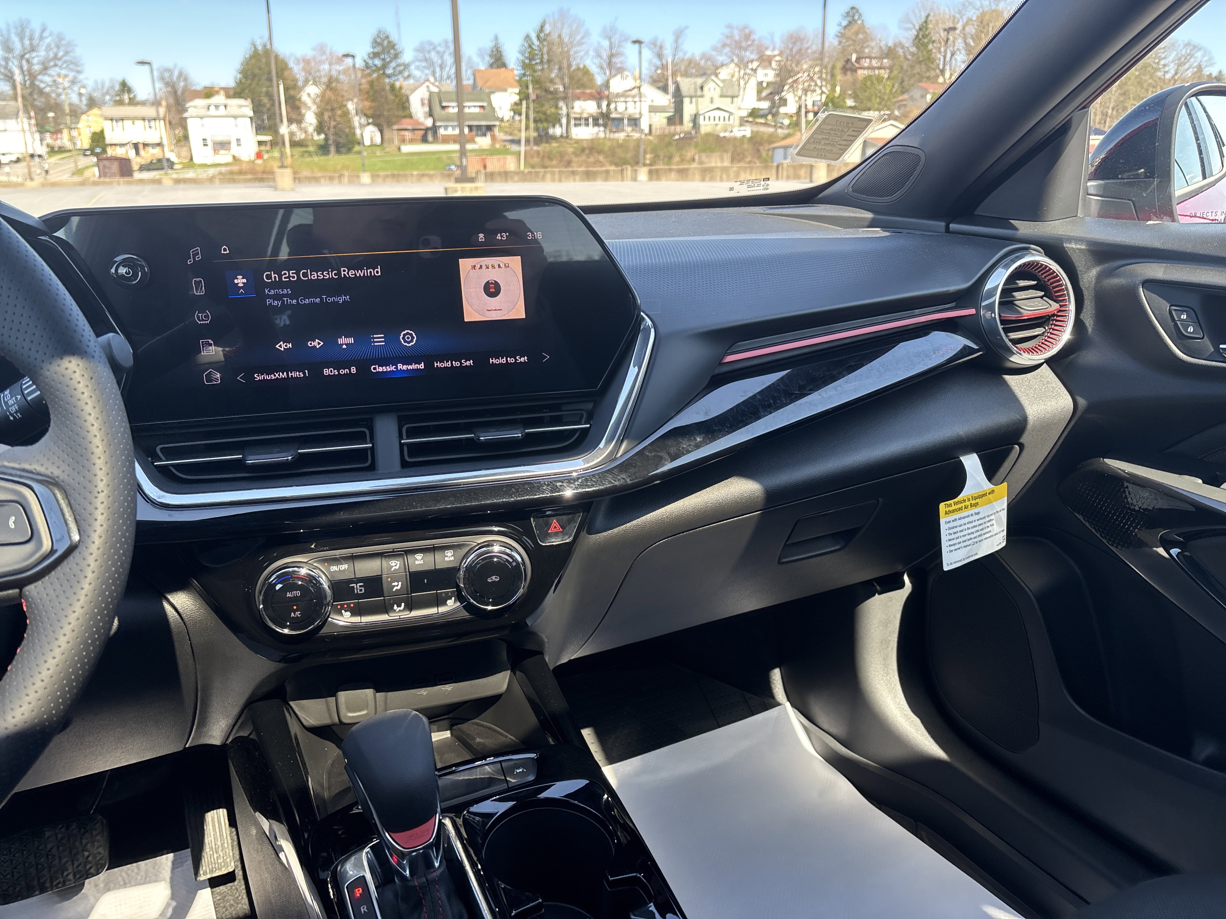 New 2026 Chevrolet Trax RS w/ Sunroof Package FWD image 22