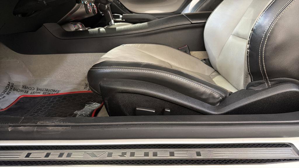 Used 2015 Chevrolet Camaro SS image 20
