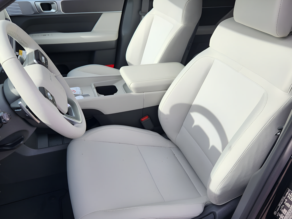 New 2026 Hyundai Santa Fe SE AWD/4WD image 12