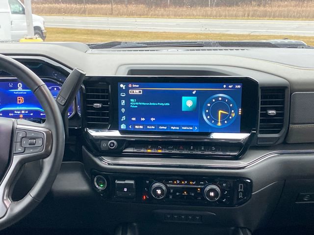 Used 2024 Chevrolet Silverado 2500 ZR2 w/ Technology Package image 23