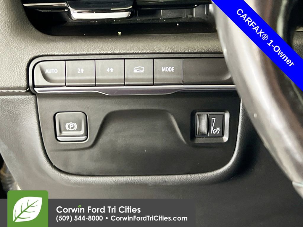 Used 2022 Cadillac Escalade Luxury w/ LPO, Floor Liner Package image 20