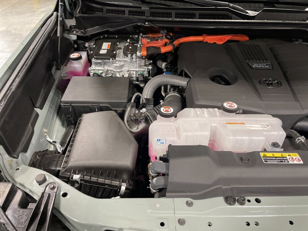 Used 2025 Toyota Sequoia SR5 image 31