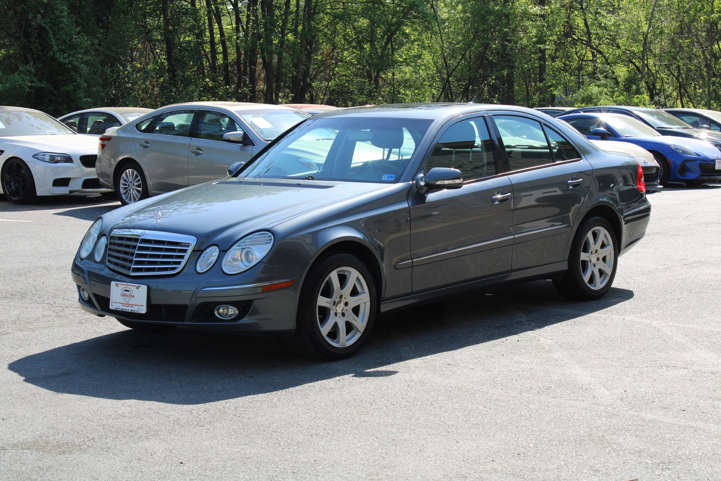 Used 2008 Mercedes-Benz E 350 4MATIC Sedan image 3