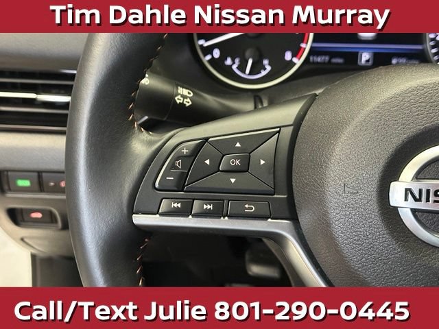 Used 2023 Nissan Sentra SR w/ Midnight Edition Package FWD image 23