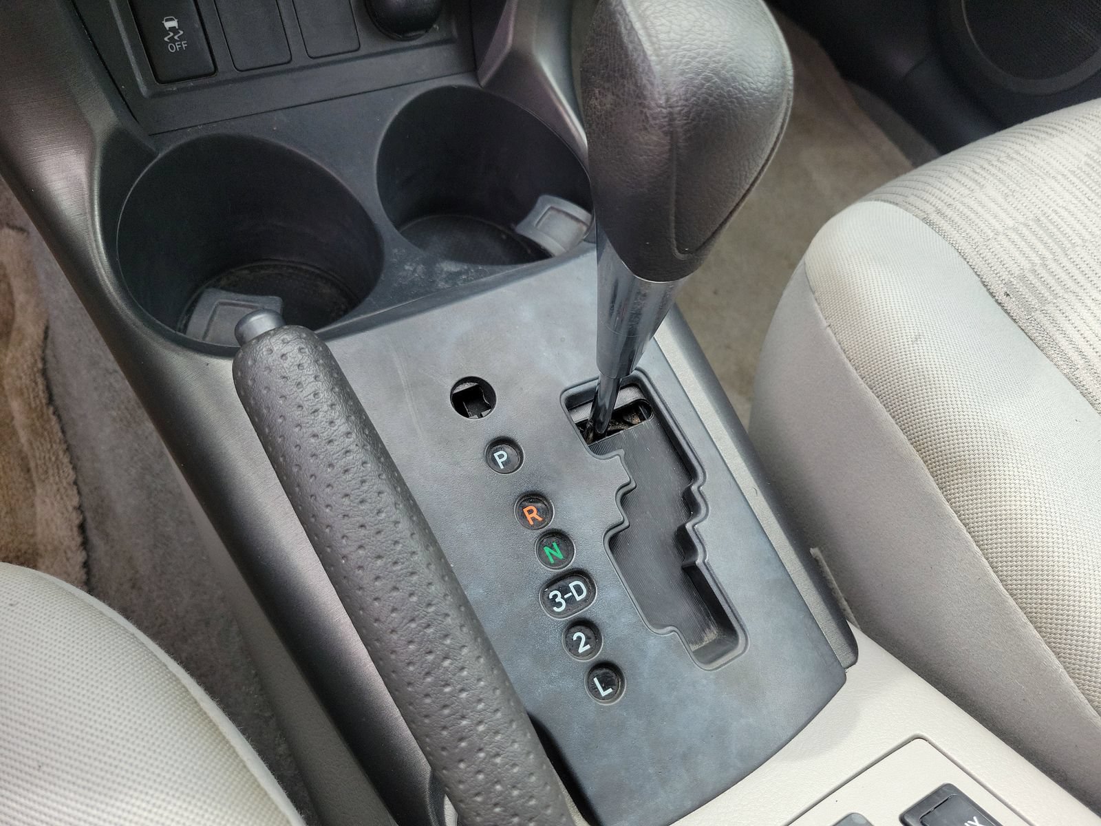 Used 2010 Toyota RAV4 4WD w/ 3rd Row image 28