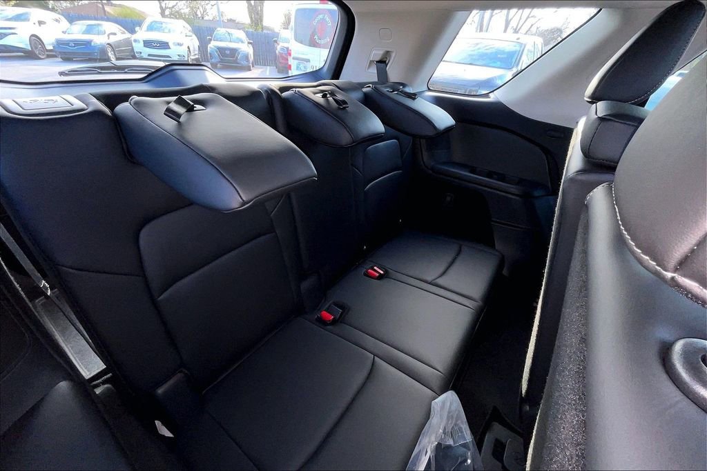 New 2026 Nissan Pathfinder Platinum w/ Cargo Package image 44