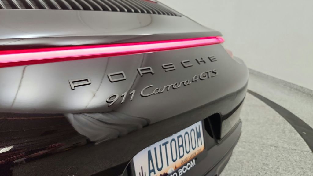 Used 2018 Porsche 911 Carrera 4 GTS AWD/4WD image 21