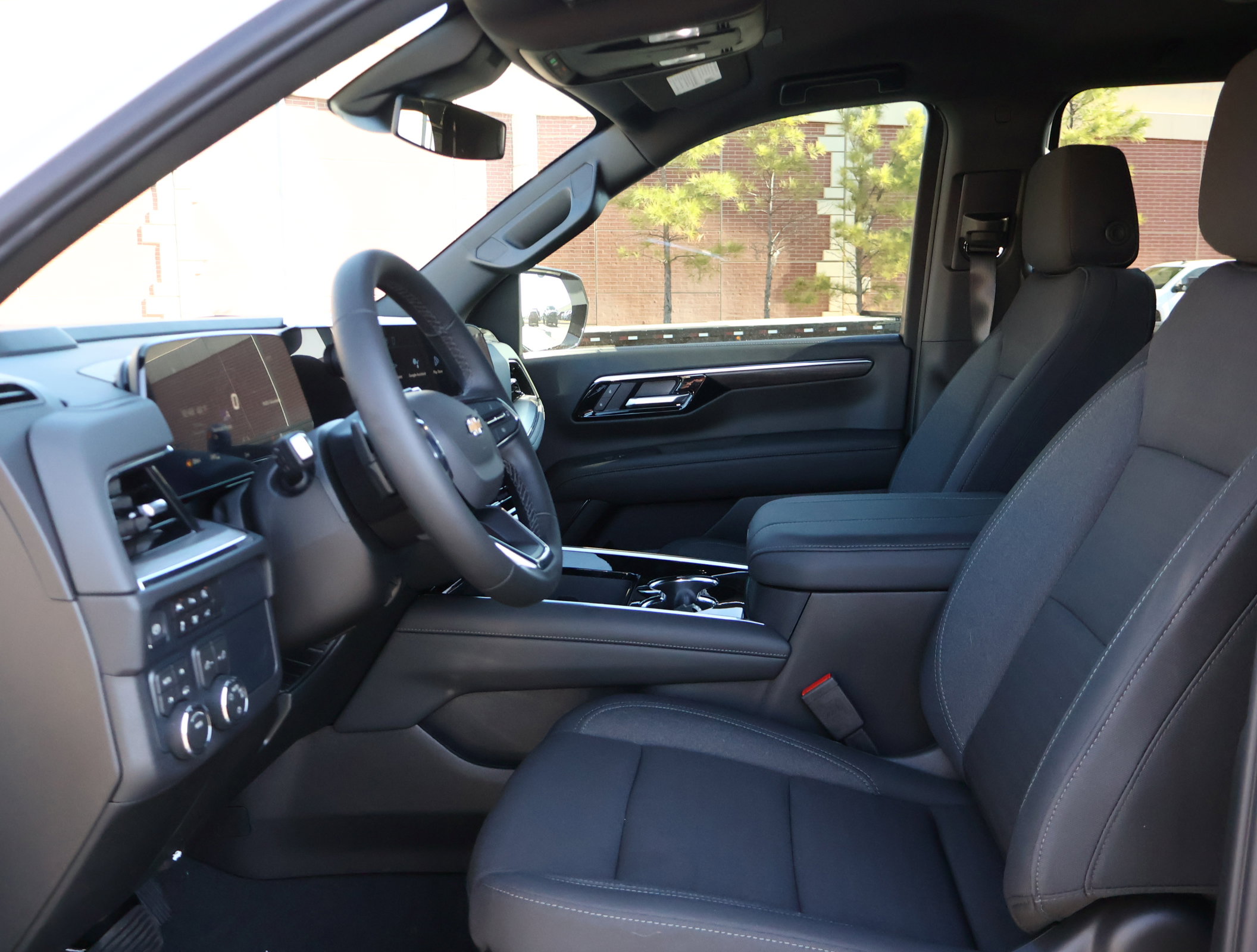 New 2026 Chevrolet Suburban LS image 8