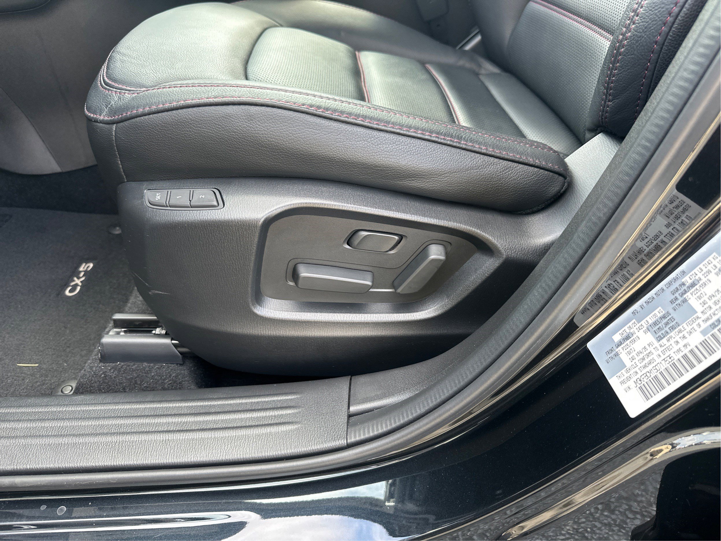 Used 2025 MAZDA CX-5 Carbon Edition image 20