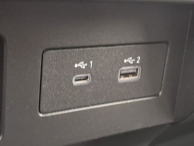 Used 2024 Nissan Titan SV w/ Accessory Utility Package image 24