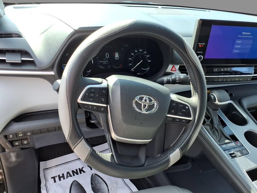 Used 2026 Toyota Sienna XLE AWD/4WD image 22