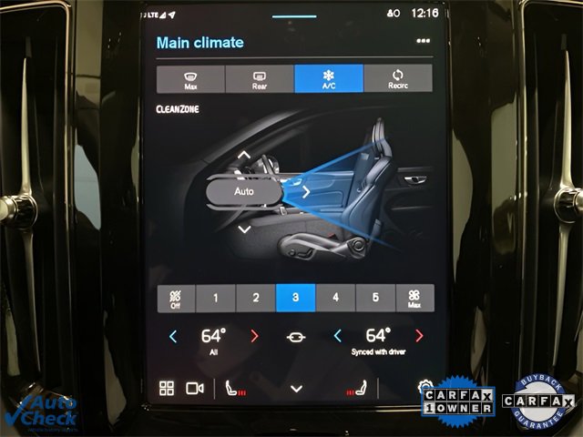 Used 2025 Volvo XC60 B5 Core image 40