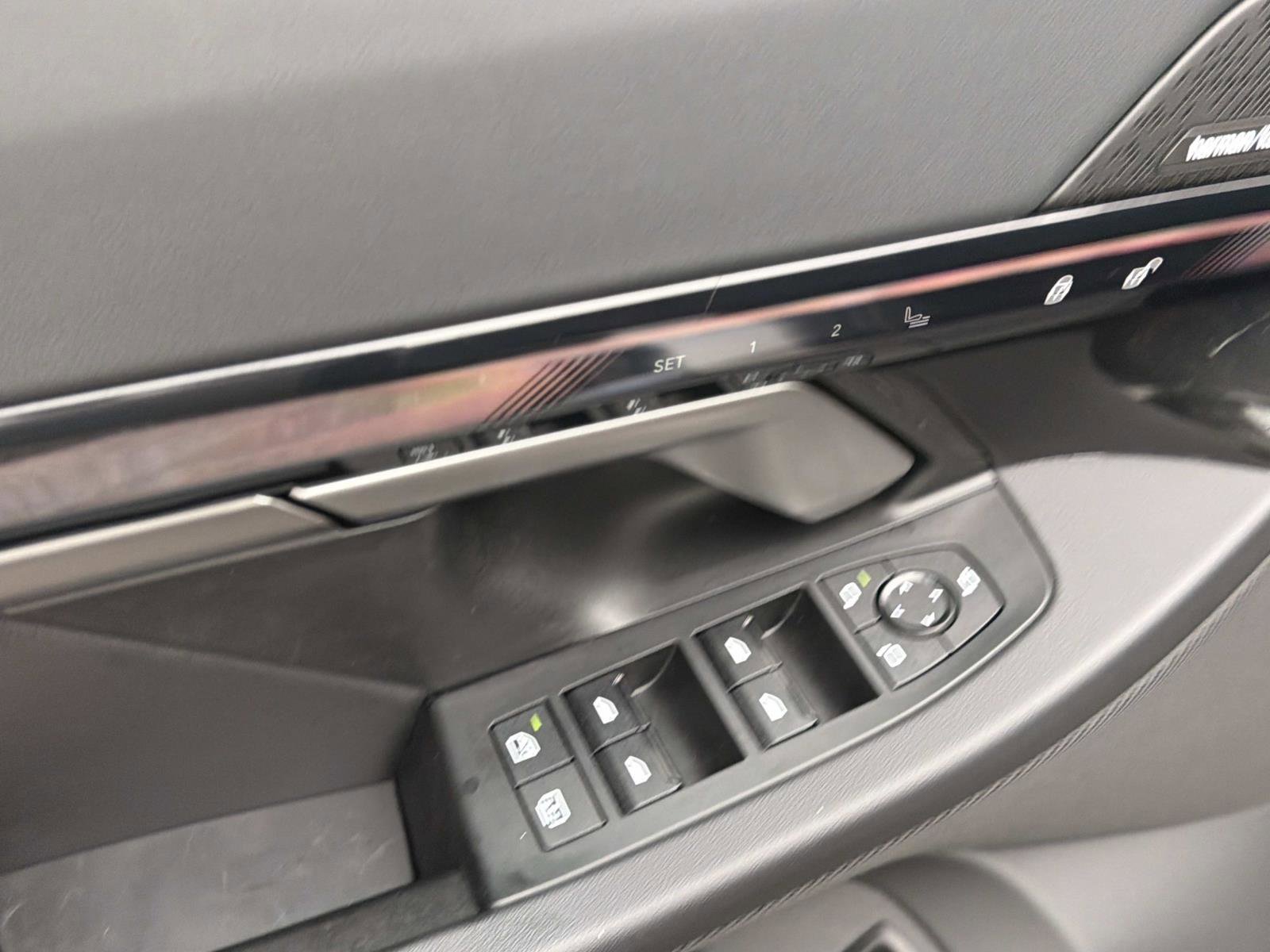 Certified 2025 BMW 540i xDrive AWD/4WD image 17